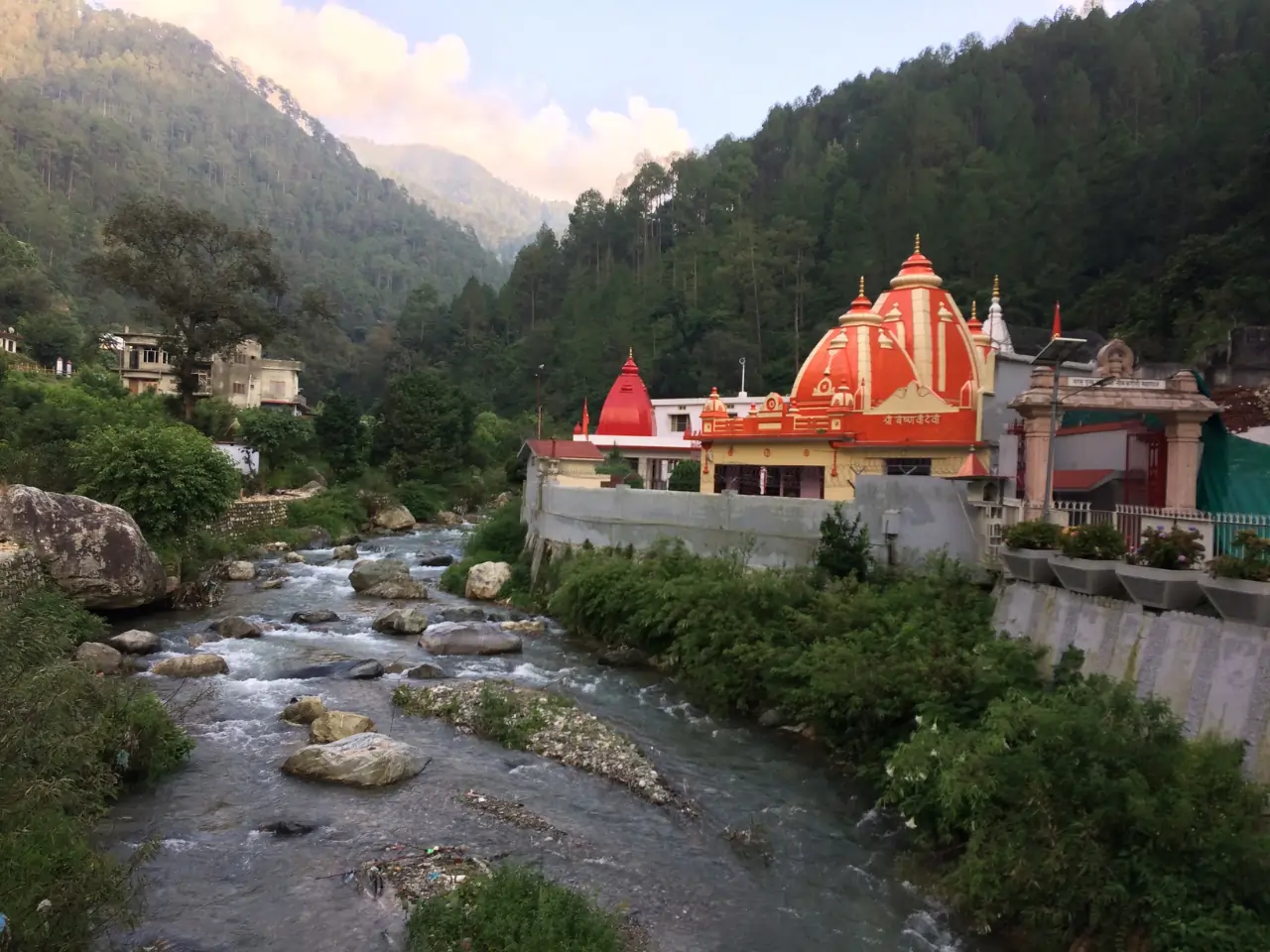 Kainchi Dham Taxi Service image