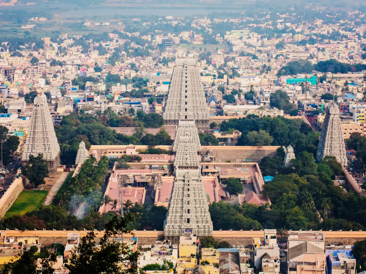 Kovilpatti Taxi Service image