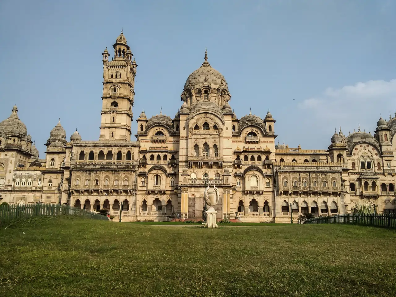 Sarangpur Taxi Service image
