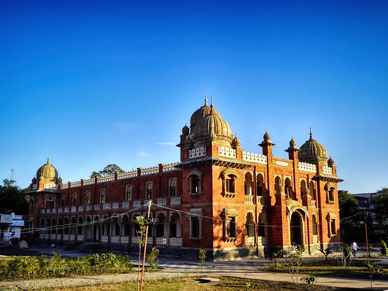 Sehore Taxi Service
