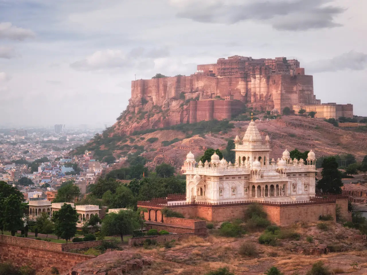 Suratgarh taxi Suratgarh Taxi Service