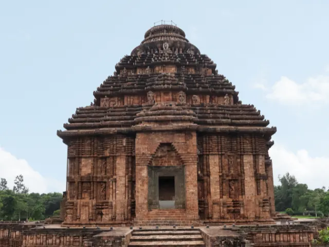 Cab Service in Konark