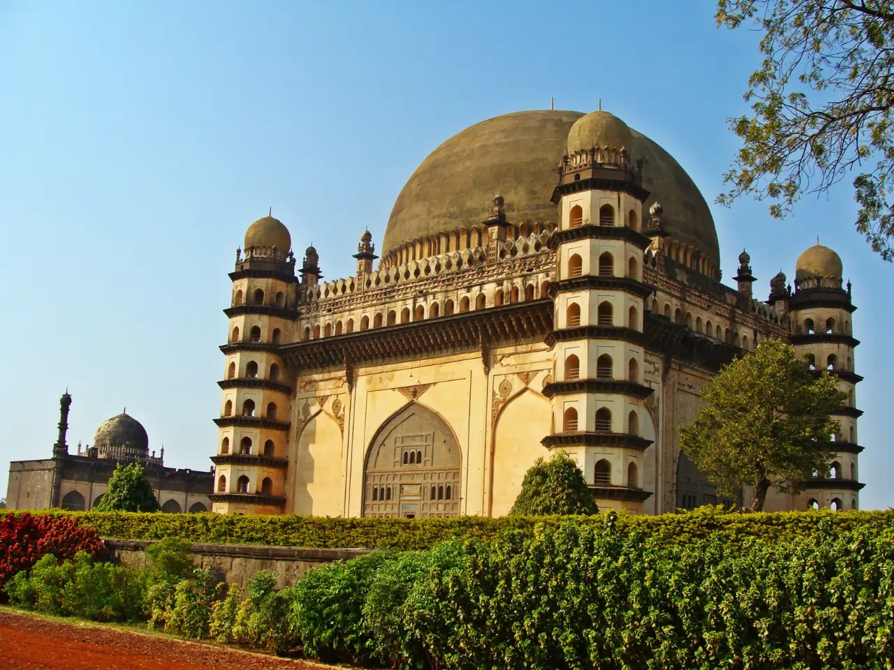Cab Service in Bijapur