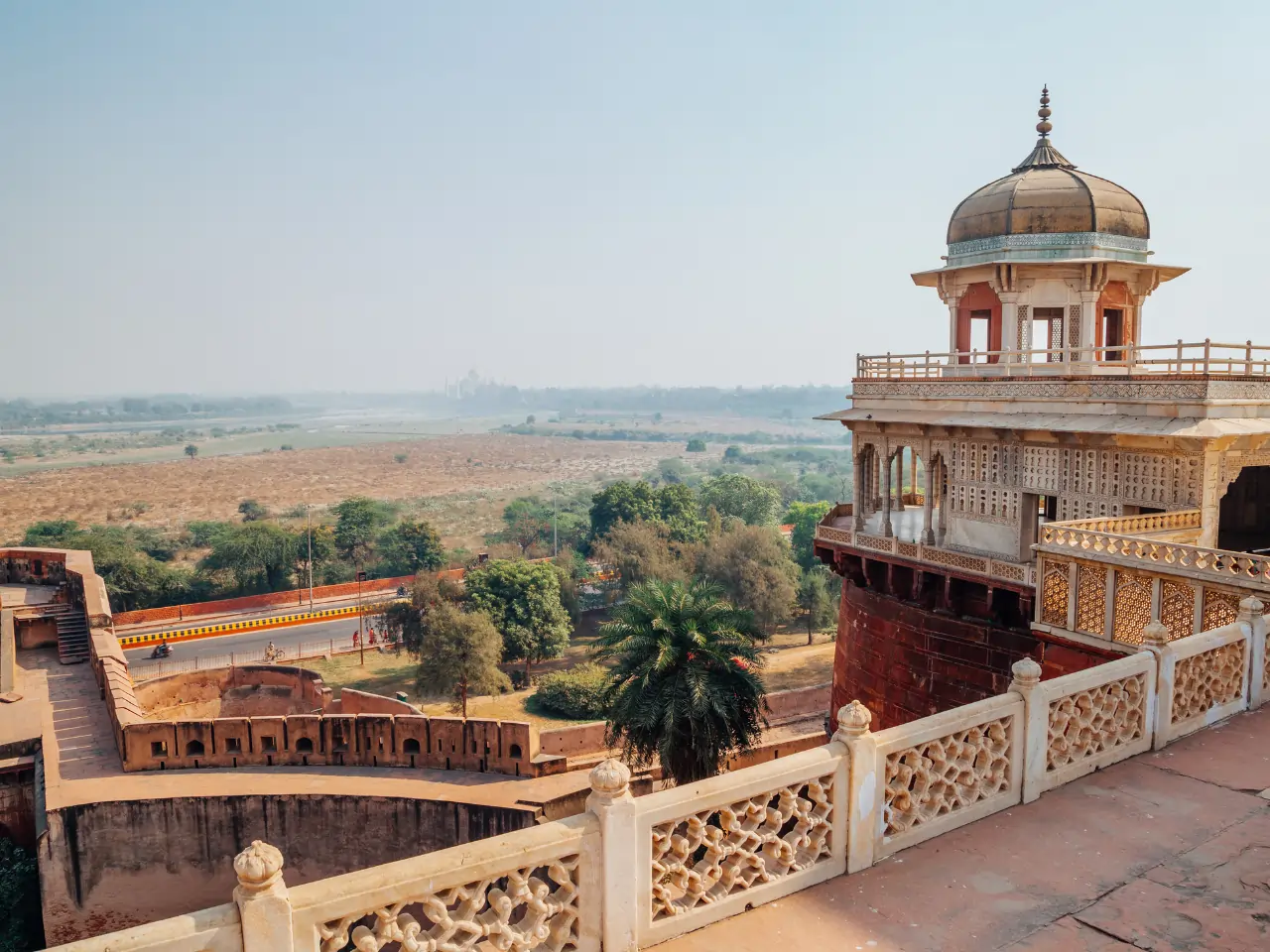 Explore Mughalsarai Cab Service in Mughalsarai